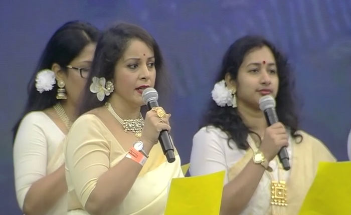 Performers in traditional costumes presented songs and dances, keeping the crowd glued.