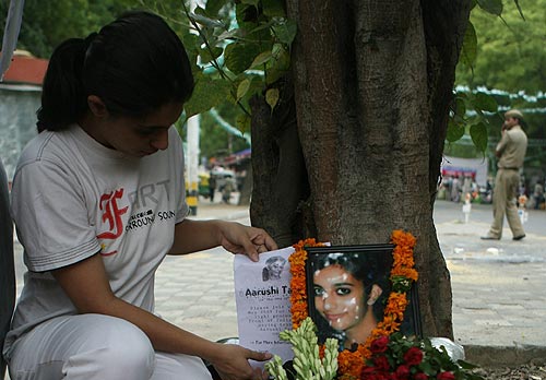 On July 11, 2008, the CBI claimed that there was not even a shred of evidence to suggest that the murder was committed by the parents and subsequently, the father was released on bail after remaining in jail for 57 days.<br><br>After completing investigation, the CBI has filed a final report for closure of case on ground of insufficient evidence in the competent court, a CBI spokesman said.