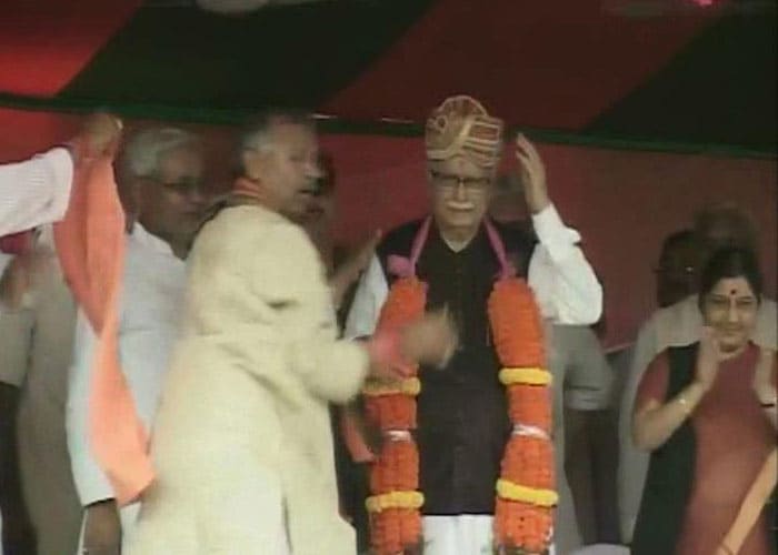 Advani begins 'Jan chetna yatra'