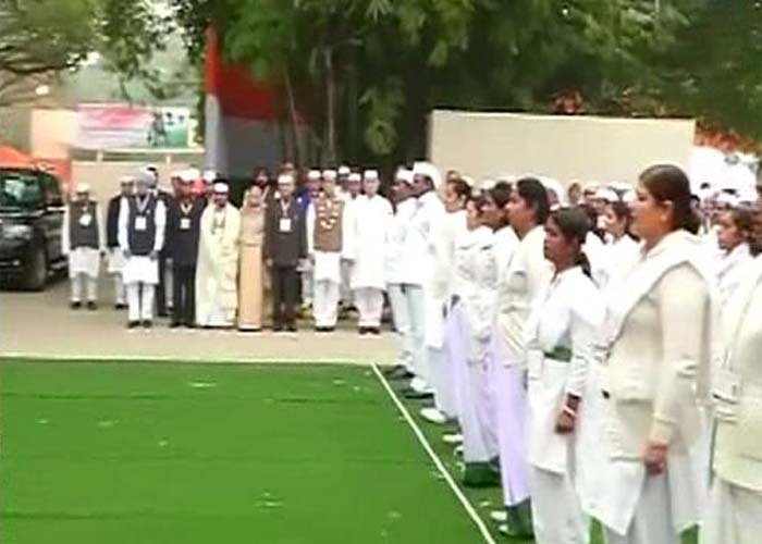 Rahul Gandhi's mother and Congress president Sonia Gandhi, who decided on Thursday that he would not be the Prime Ministerial candidate, today addressed a huge conclave of thousands of All India Congress Committee party workers.