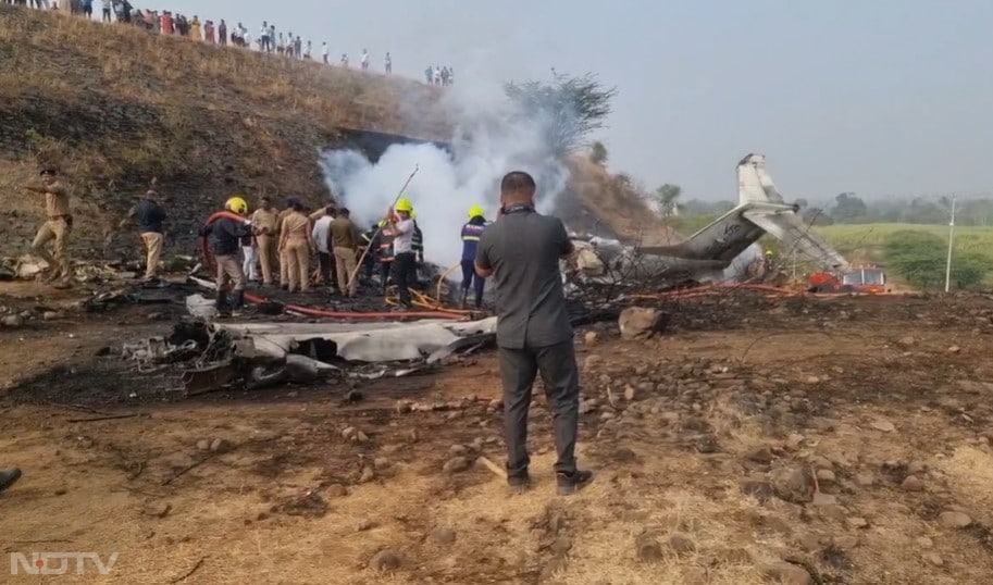 अजित पवार का विमान कैसे क्रैश हुआ, इसकी वजह अभी तक सामने नहीं आई है.