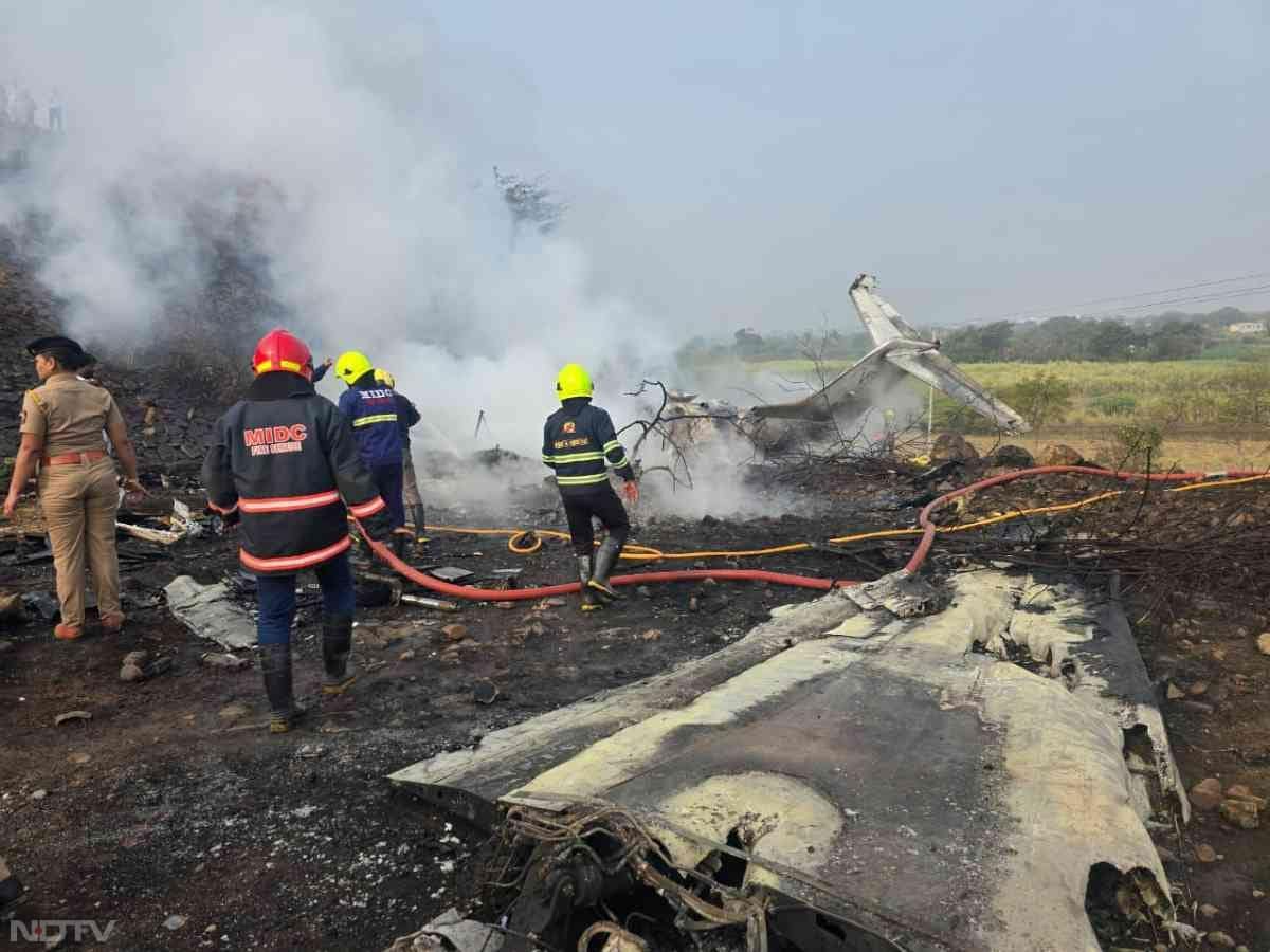 फ्लाइटराडार24 के अनुसार, विमान ने लगभग 8:43 बजे सिग्नल पूरी तरह बंद हो गए, जिससे दुर्घटना का संभावित समय पता चलता है.