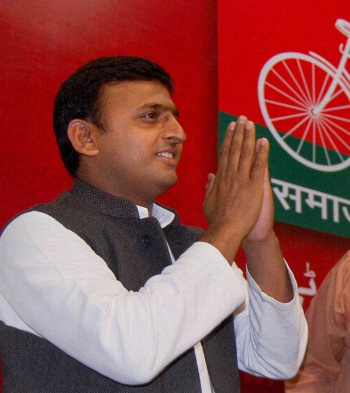 Akhilesh married Dimple in November 1999. Akhilesh seems to wear his heart on his sleeve when it comes to his winsome wife. He is variously quoted to have declared his love for her and has even said that "shaadi hote hi kismat khul gayi (got lucky as soon as I got married)."