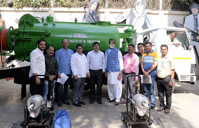 Amitabh Bachchan Fulfills The Promise Of Gifting Sewer Cleaning Machines To Sanitation Workers