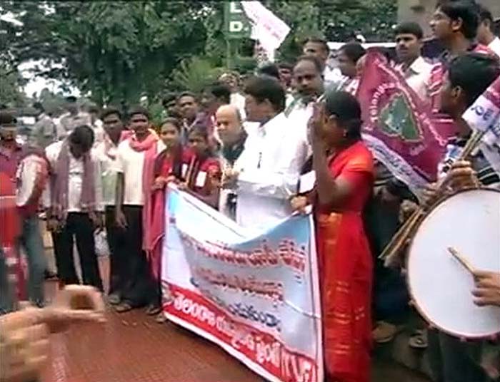 Politicians and activists demanding that the region of Telangana be converted into a state held protests to mark what they describe as "a day of betrayal.