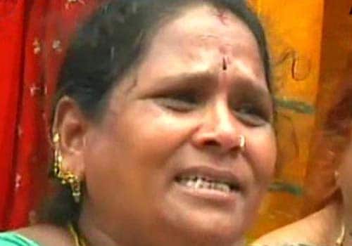 <span class="lh16 fa fs12 fb"><a href="<a href="http://www.ndtv.com/news/videos/video_player.php?id=1153639">http://www.ndtv.com/news/videos/video_player.php?id=1153639</a>" class="fbld fn fl"><span class="fr">Watch:</span> Andhra mourns for YSR</a></span>