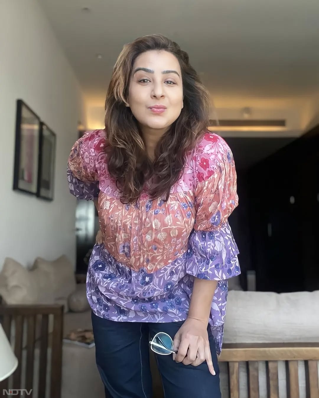 करीब एक दशक बाद शिल्पा शिंदे अपने फेमस किरदार में लौट रही हैं, जिसने उन्हें घर-घर में पहचान दिलाई थी. shilpa_shinde_official/Instagram