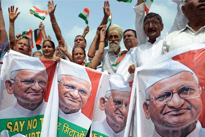 Day 2: India stands by Anna Hazare