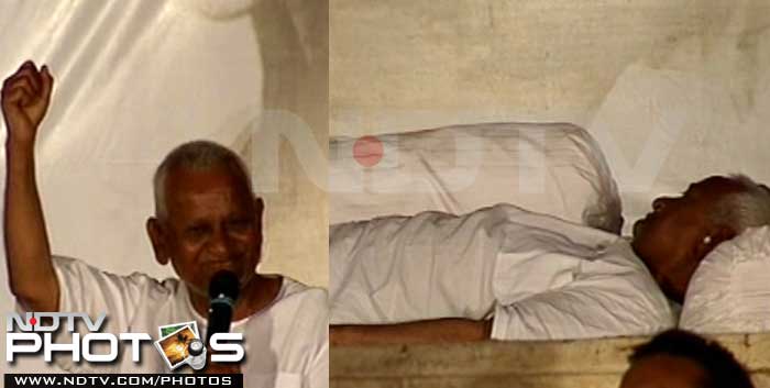 Even as Day 9 of Anna Hazare's battle against corruption comes to a close, the 74 year old refuses to end his fast. <br>
The team of doctors say all reports normal, after conducting a regular check on Anna's vitals at 8:00 pm.