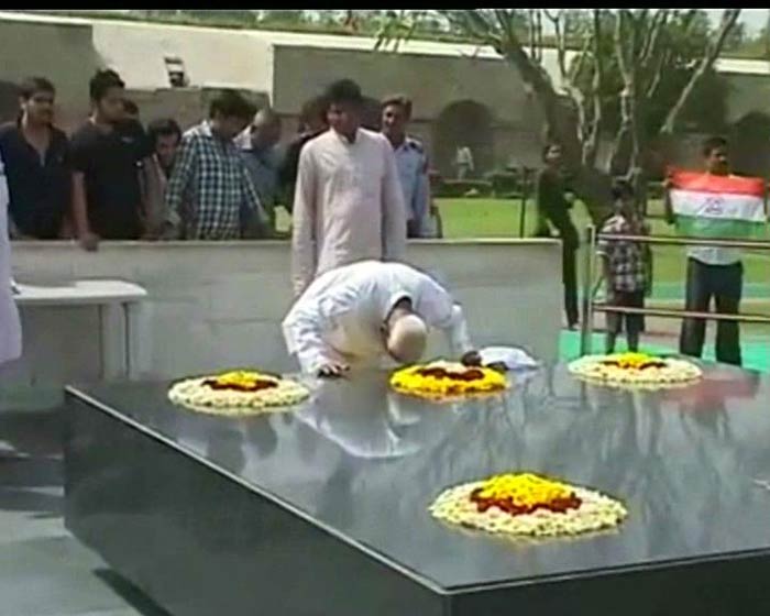 Anna at Rajghat before beginning his fast at Jantar Mantar. Anna is on a day long fast demanding protection to whistleblowers.