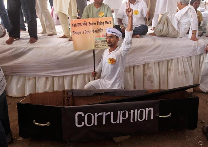 Anna hazare is the face of crores of voiceless Indians seething in anger against corruption. It's high time that govt understood it.<br/><br/>Ilamurugu, Tamil Nadu