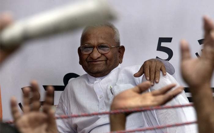 Top 20 surfer comments supporting Anna Hazare