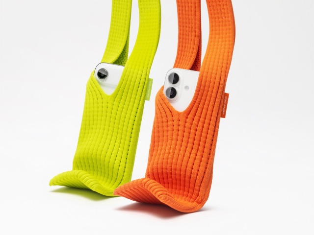 iPhone का 'मोज़ा', कीमत जान उड़ जाएंगे होश!