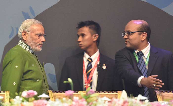 Prime Minister Narendra Modi arrives at a Gala Dinner during the 27th ASEAN Summit in Kuala Lumpur, Malaysia.