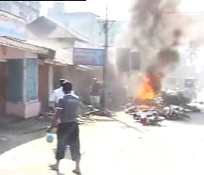 Four persons were killed in the similar blast which occurred minutes after in front of a mobile phone shop, about 20 metres away from the police station, as people were trying to flee from the area.