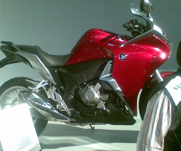 If laid back Harley's aren't your style then you should have a look at the bikes Honda displayed. They tempted the Indian audience by displaying its flagship motorcycle VFR 1200F. This sports tourer is notable for having the first dual clutch transmission offered on a motorcycle. (Pic: Amit Chaturvedi)