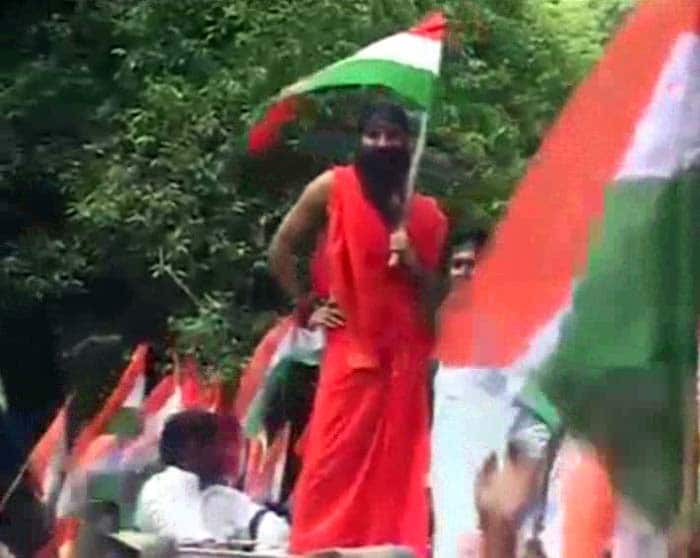 Baba Ramdev arrested, Delhi Police stops march to Parliament