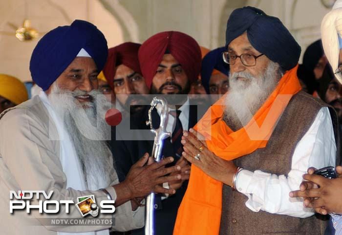 A day after victory, Badals pray at Golden Temple