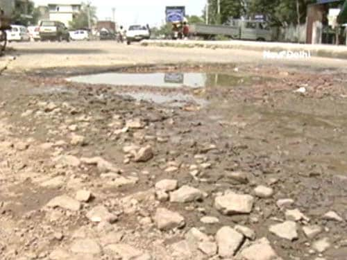 <p>Unfinished roads, with holes and puddles, undulated and irregular- a common sight that stares at us everyday, in Delhi. (NDTV Photo)</p>
<div><font face="Arial" color="#000000" size="2"></font></div>
<a class="fn fl fa fs12" target="_Blank" href="http://www.ndtv.com/convergence/ndtv/new/india.aspx">Seen worse roads? Share pictures with us.</a>