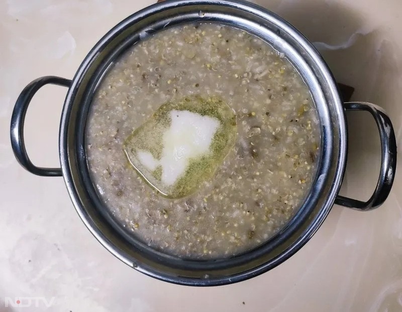 सर्द मौसम में इसे खाना शरीर को गर्म और ताकतवर रखता है.