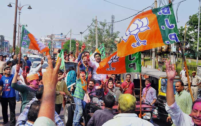 BJP Celebrates With Band Baajaa and Bhangra