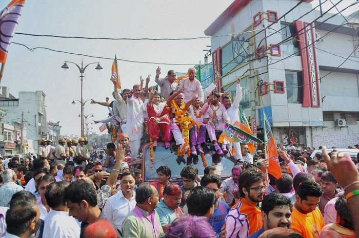 BJP Celebrates With Band Baajaa and Bhangra