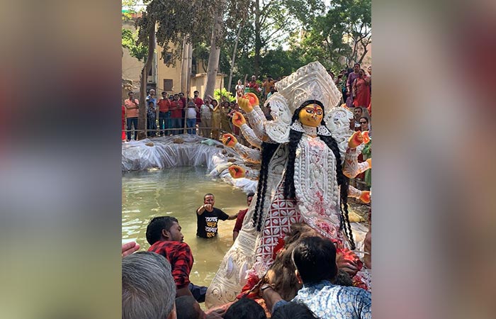 Durga Puja 2019: Delhi Bids Farewell To Goddess Durga In A Green Way