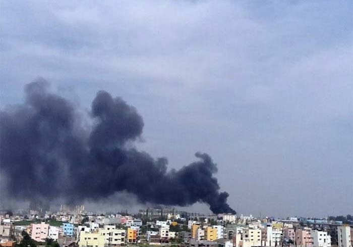 Fire in Bangalore at paint factory: Pics