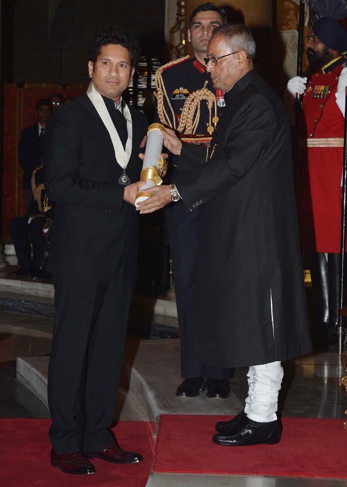Sachin Tendulkar, CNR Rao receive Bharat Ratna