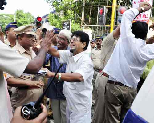 Protests on in Parel. (Image courtesy: Mid-Day.com)