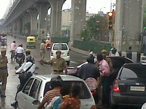 Let's look at some pictures of the bandh from Twitter.<br><br><b>Delhi:</b><br><br>Image by tech2press from Twitter