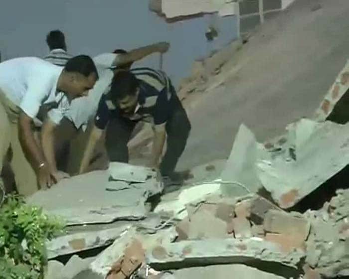 Part of hospital wing collapses in Bhopal