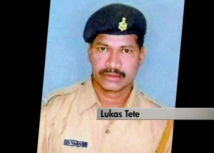 The Maoists had earlier killed one of the captive policemen, Lukas Tete.