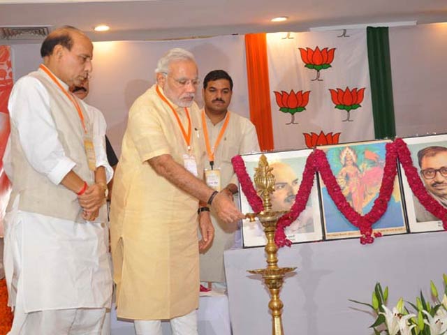 BJP 's Rookie Law-Makers Are Now in Camp, PM Met Them