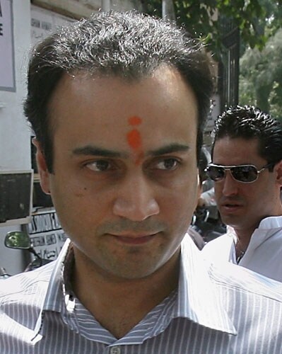 <b>Not his day:</b> Sanjeev Nanda, convict in the BMW hit-and-run case, arrived at the Patiala House court on September 2, 2008. (PTI)