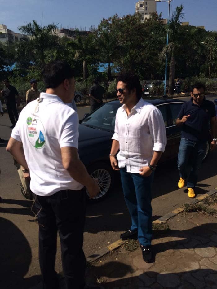 Sachin Tendulkar, one of the Swachh Ambassadors nominated by PM Narendra Modi, cleaned a footpath in Bandra, Mumbai. The cricket legend said that it was a satisfying feeling when an elderly person thanked him for restoring the footpath. <br><br>

<a href="http://swachhindia.ndtv.com/video-details-page/dedicate-one-hour-per-year-to-clean-india-sachin-tendulkar-348462/" class="fn fl fa fs12"> Here's How the Master Blaster Joined the NDTV-Dettol Swachh India Campaign</a>