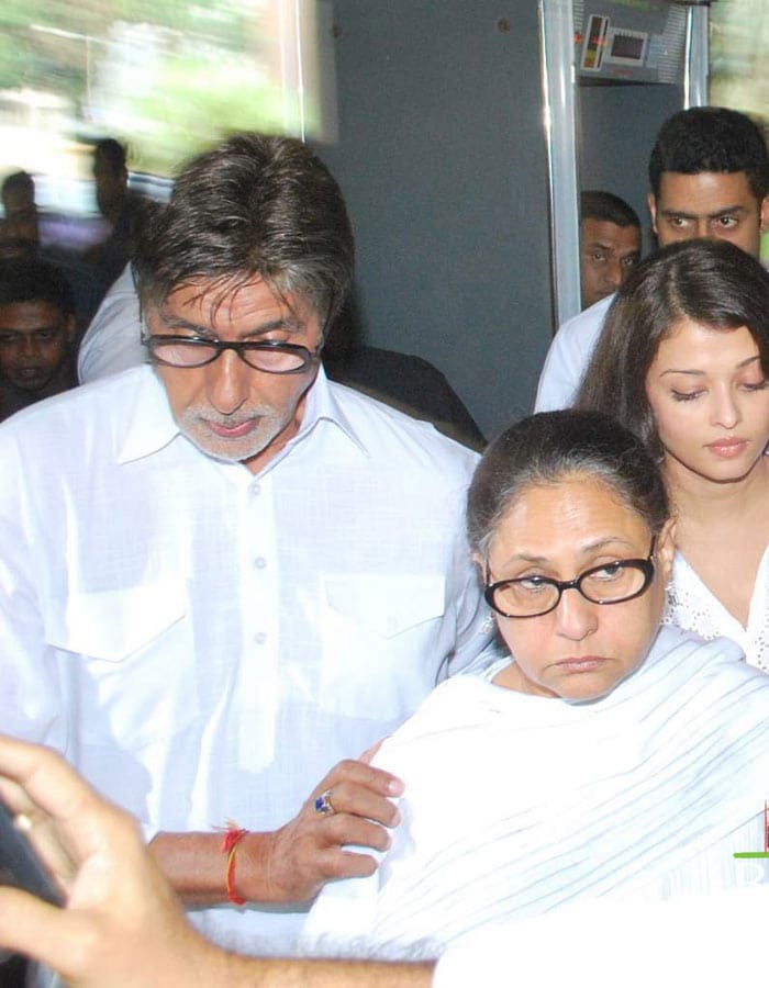 Though Man of the Millennium Amitabh Bachchan left politics long time back, saying he was inadequate for it, his wife Jaya Bachchan is a Rajya Sabha MP from Samajwadi Party.