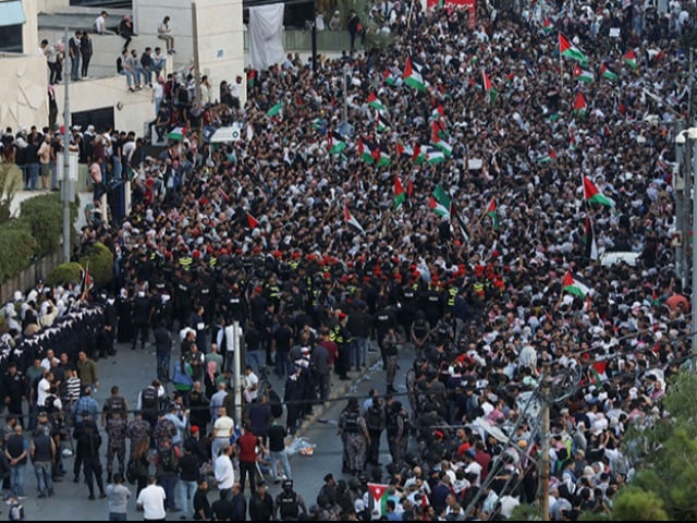 Photo : गाजा अस्पताल पर बमबारी से मध्य पूर्व में बड़े पैमाने पर विरोध प्रदर्शन शुरू