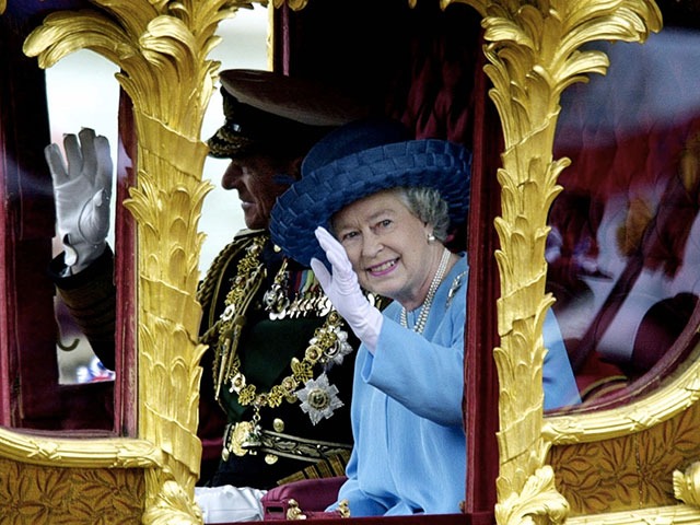 ब्रिटेन की महारानी एलिजाबेथ द्वितीय का 96 साल की उम्र में निधन