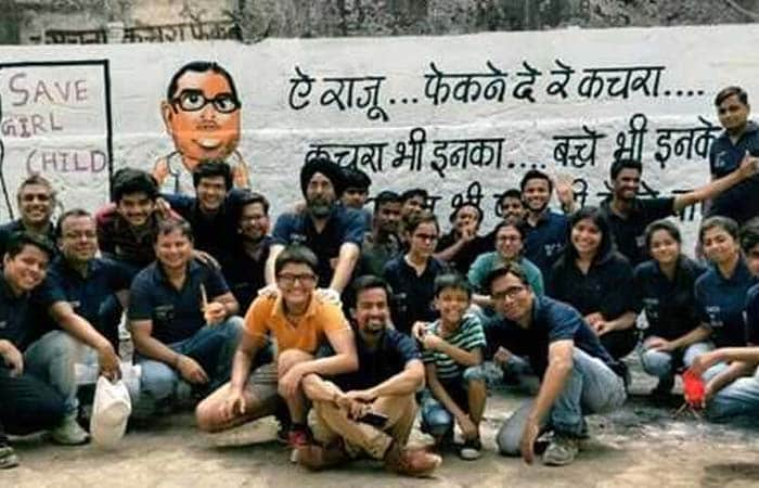 Bunch Of Swachh Fools Who Are On A Mission To Make Raipur 100% Clean