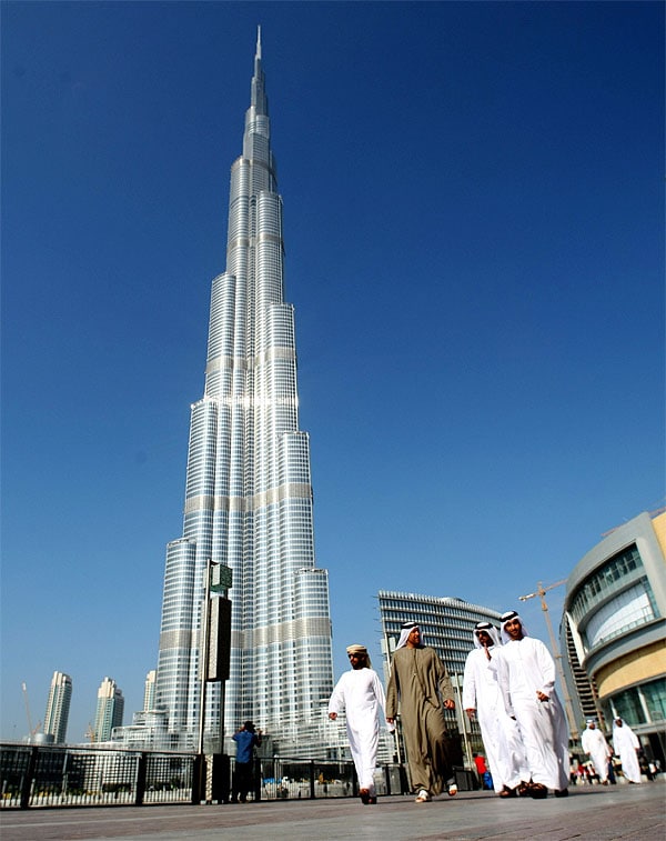 The city-state turned to its richer neighbour Abu Dhabi for a series of bailouts totalling 25 billion US dollars in 2009 to help cover debts amassed by a network of state-linked companies. (AFP Image)