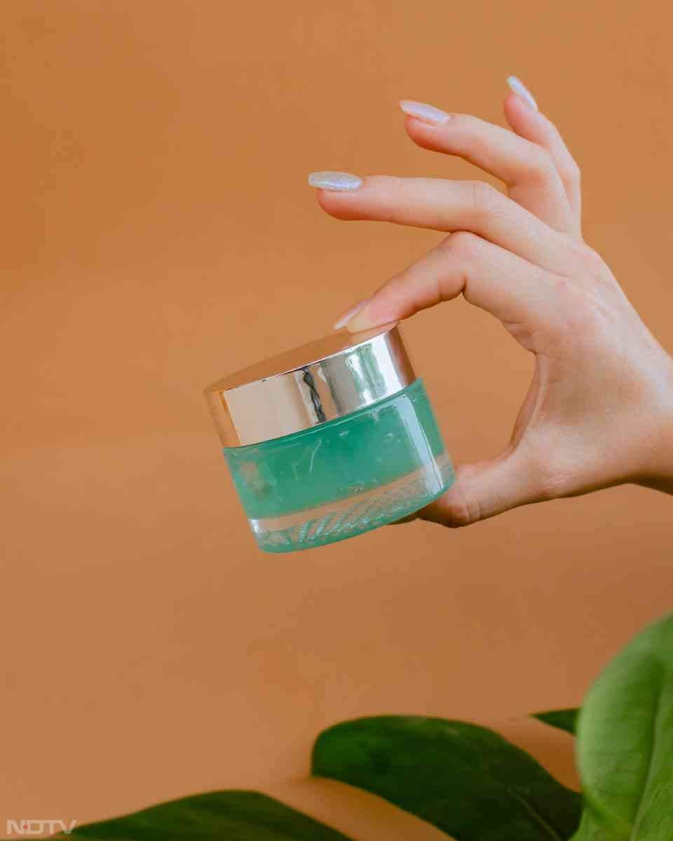 इससे स्किन में खुजली, रैशेज और इंफेक्शन हो सकता है.