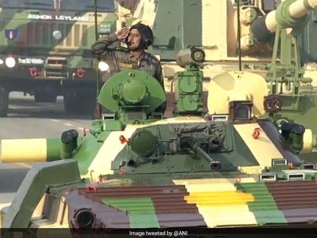 Republic Day 2020: जिनसे थर्राते हैं दुश्मन, ऐसे हैं K9 वज्र और भीष्म T90 टैंक, राजपथ पर दिखी भारत की ताकत