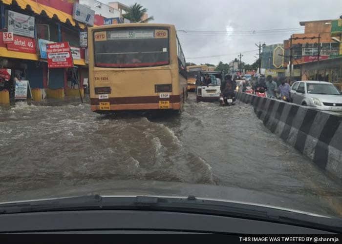 Office-goers had a harrowing time this morning as they were faced with knee-deep water in many areas.