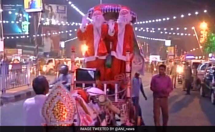 Joy And Cheer Across India As People Enthusiastically Gear Up For  Christmas 2016