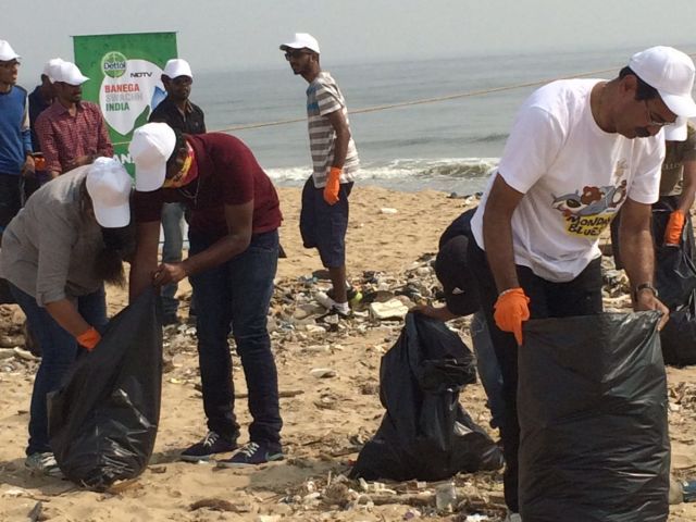 Banega Swachh India Cleanathon: Clean Up Drives Across India