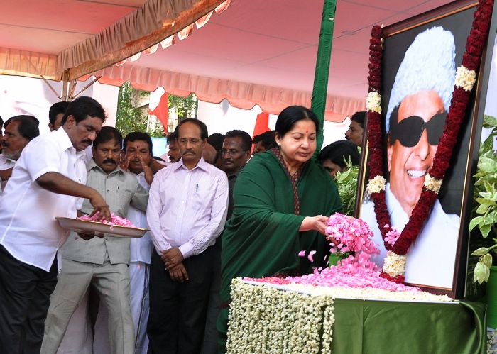 Crowd, Flowers and Rajinikanth Greet Amma as She Takes Over as Chief Minister