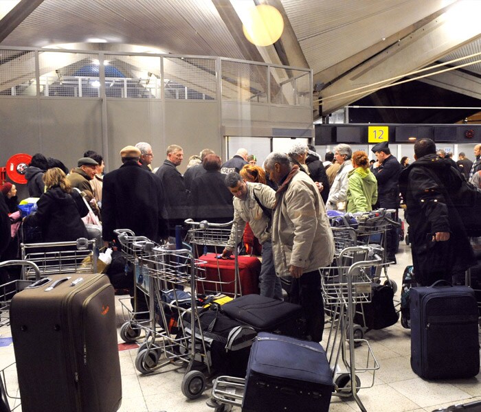 Fog has also turned out to be a nightmare for air travellers across the country. Several flights are being cancelled due to poor visibility caused by fog.(AFP Photo)