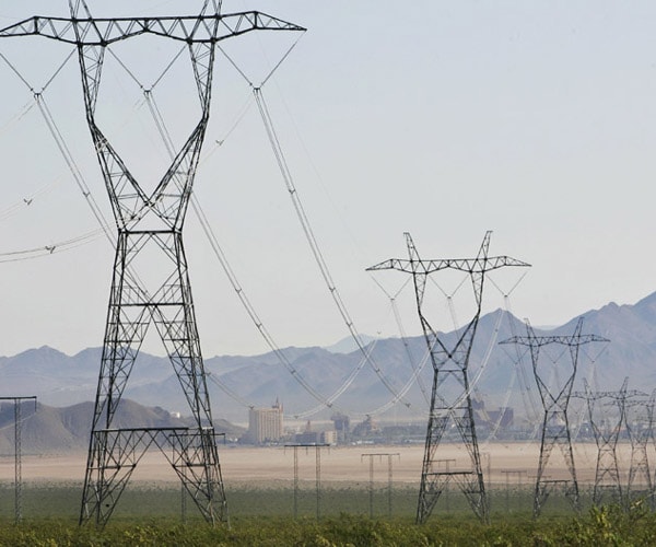 Many areas in Punjab, Haryana, Himachal Pradesh, Jammu and Kashmir and even Chandigarh faced a power blackout on January 2 due to the northern grid 'tripping' owing to heavy fog. Railways traffic was adversely affected as result of power failure. (AP Photo)