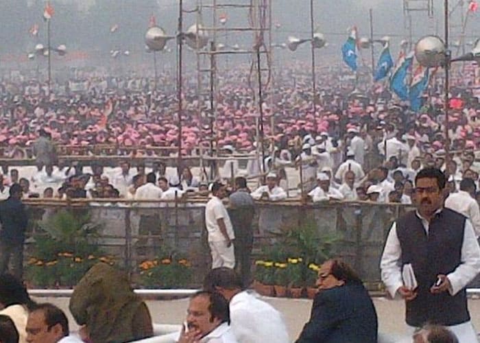 Rahul, Sonia lead the Congress show of might at mega-rally in Delhi